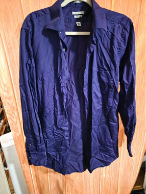 Van Heusen Mens Large Lux Sateen Dress Shirt Long Sleeve Royal Purple 16.5 34/35